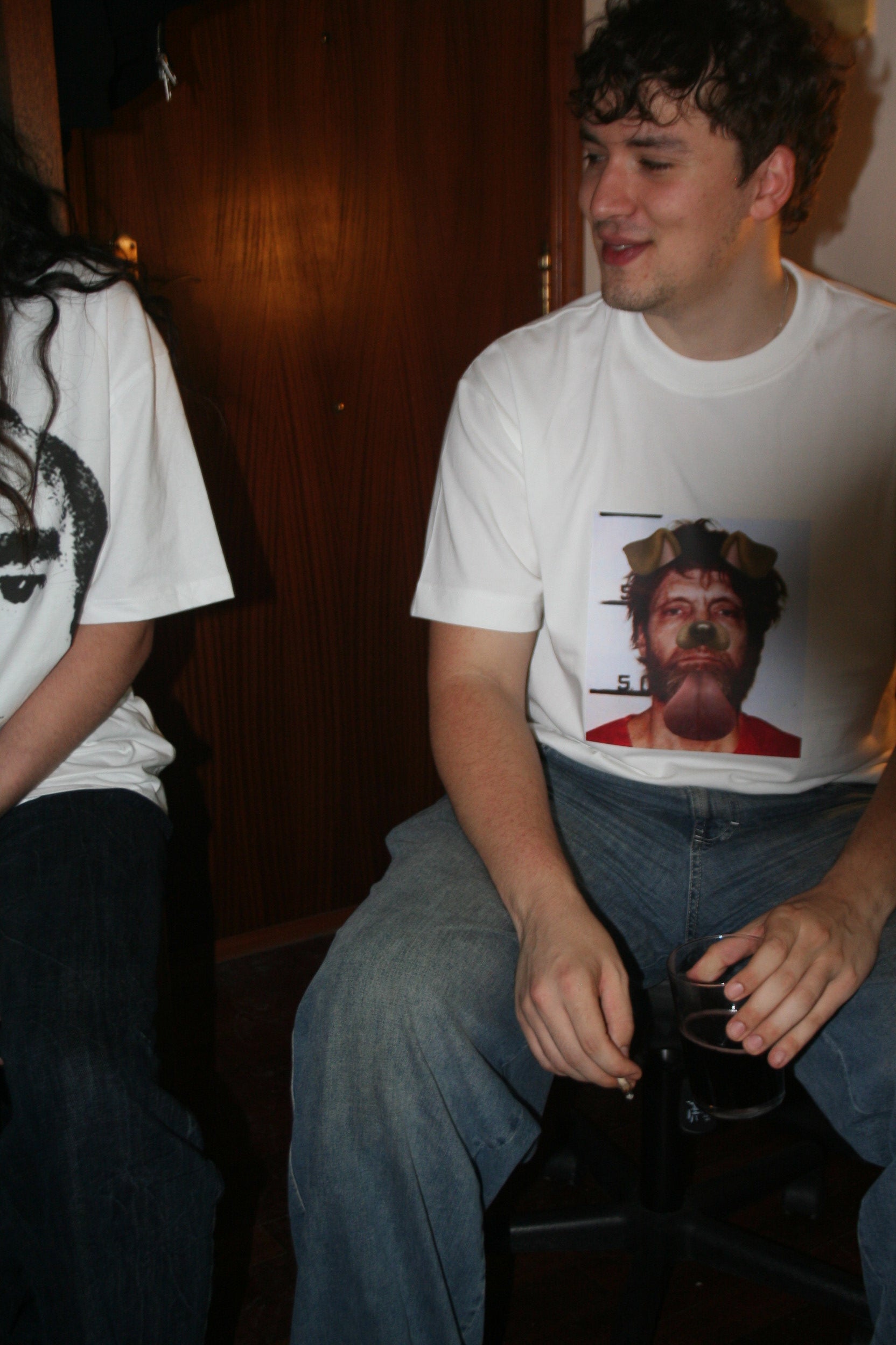 nose q titulo ponerle a esta camiseta